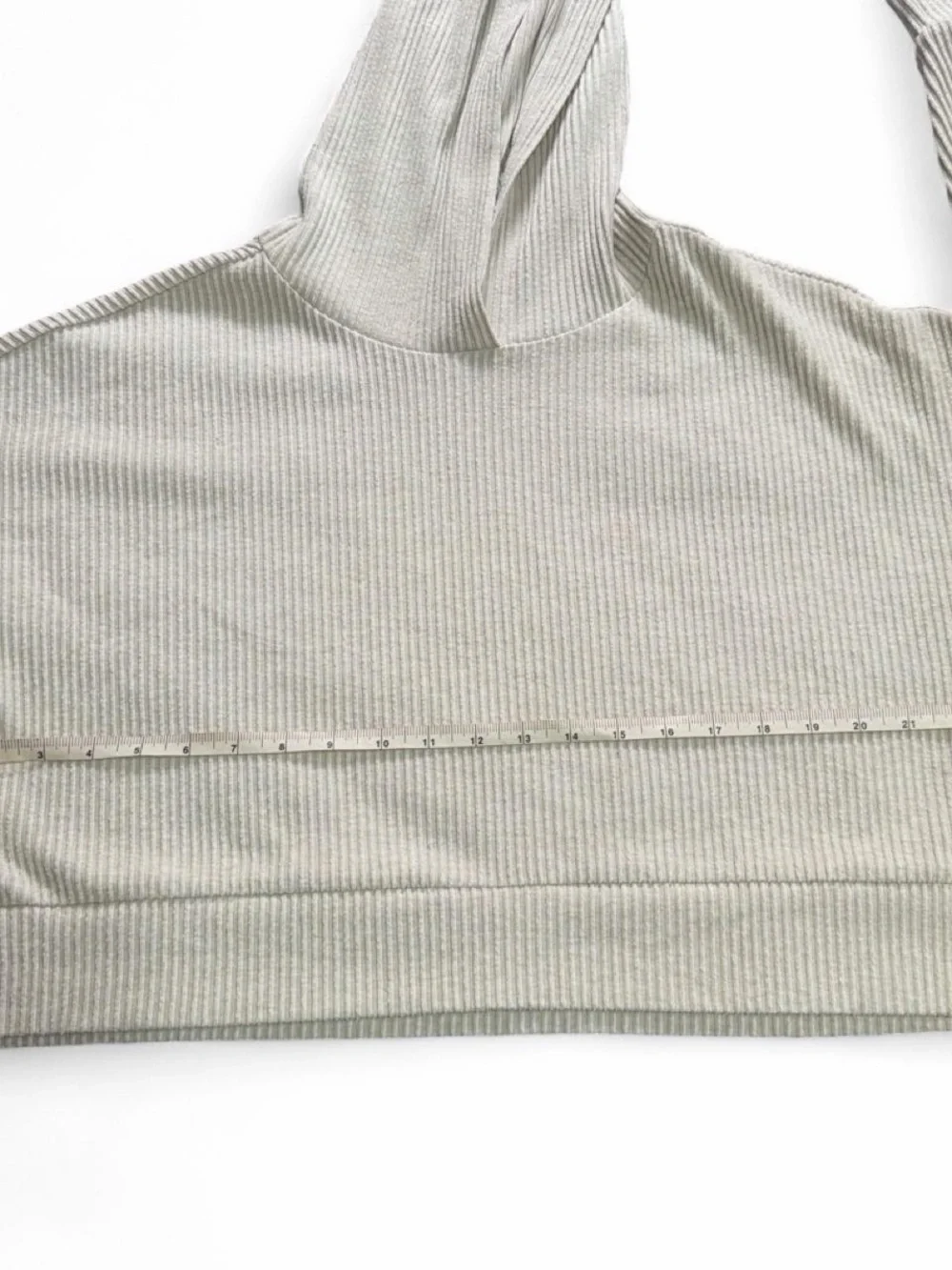 ALO Yoga Cream Ribbed Cropped Hoodie